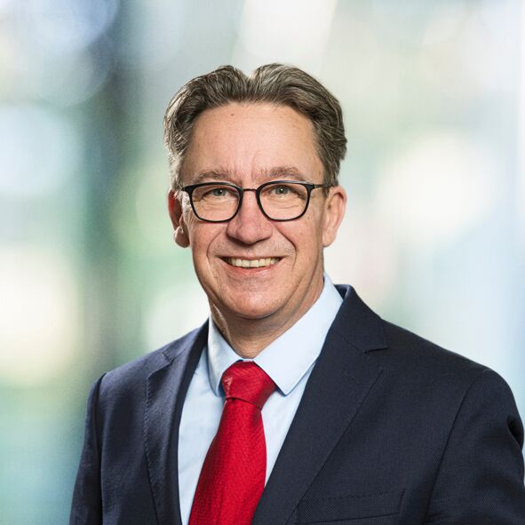 Priv. Doz. Dr. Dr. Raguse